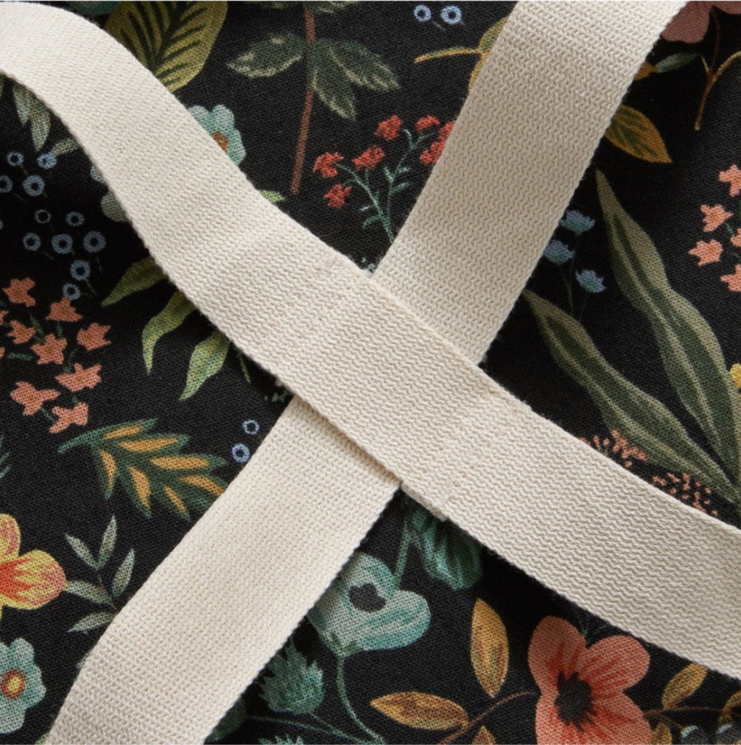 Hedley & Bennett The All Day Crossback Apron - Rifle Herb Garden