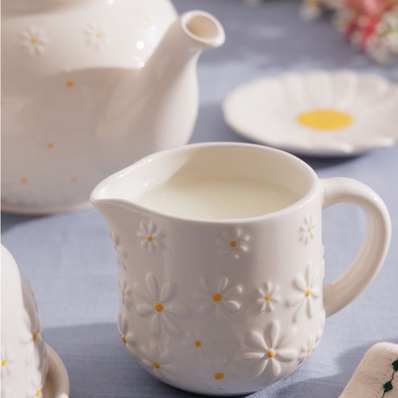 Price & Kensington Daisy Creamer 275ml