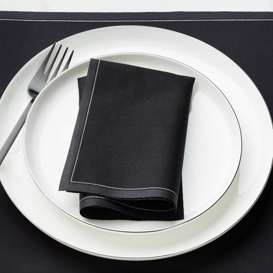 Black Cotton Dinner Napkins 12 Units