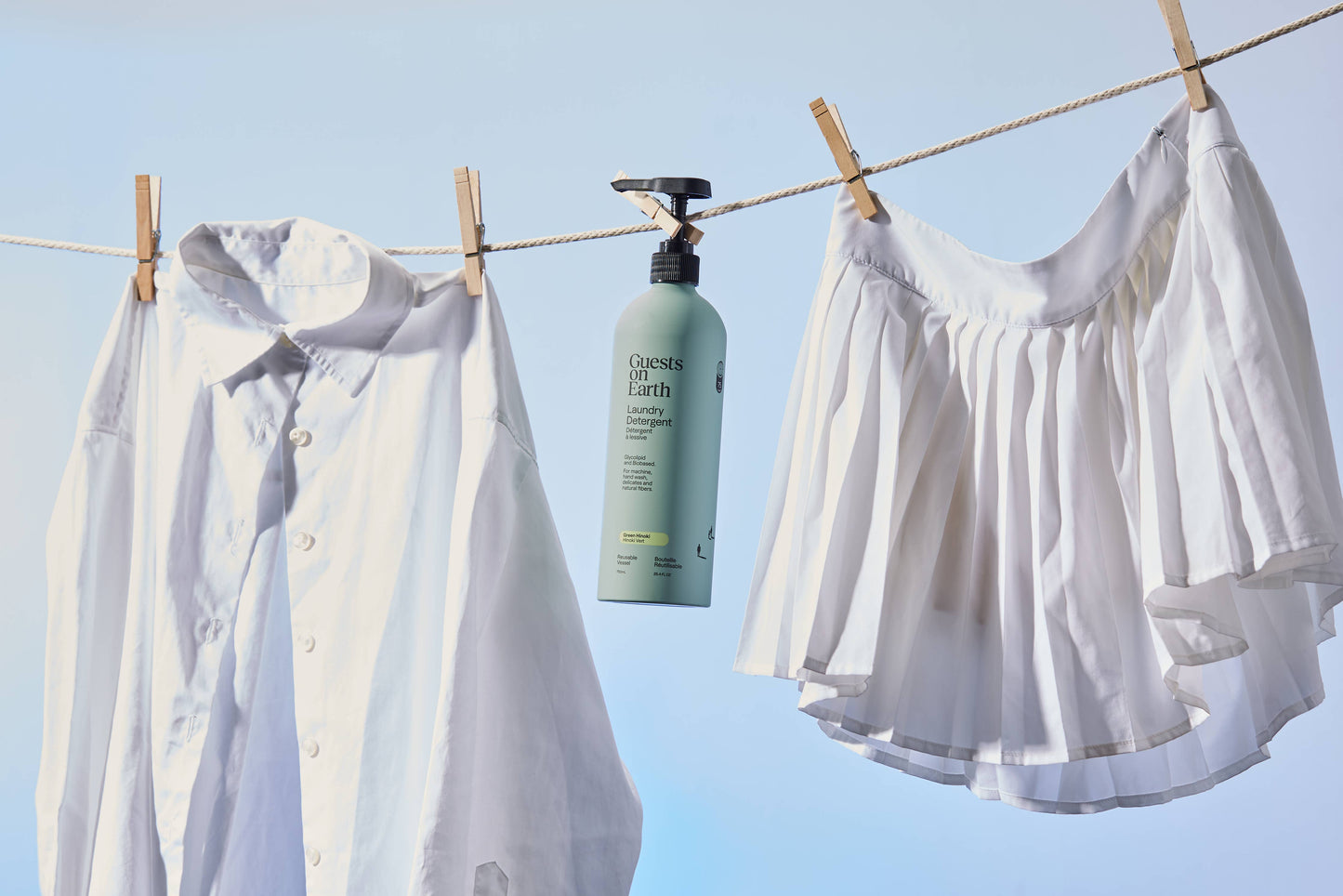 Guests On Earth Laundry Detergent - Green Hinoki