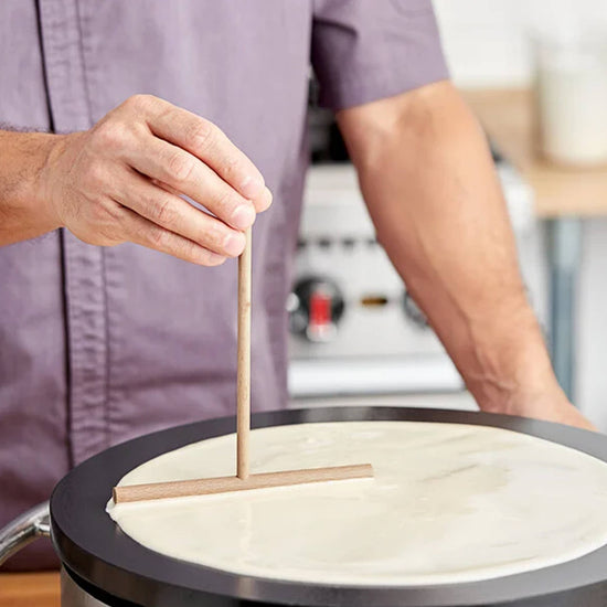 Beechwood Crepe Spreader