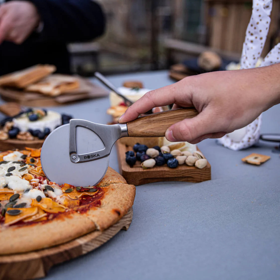 Boska Oslo+ Pizza Wheel with Wood Handle