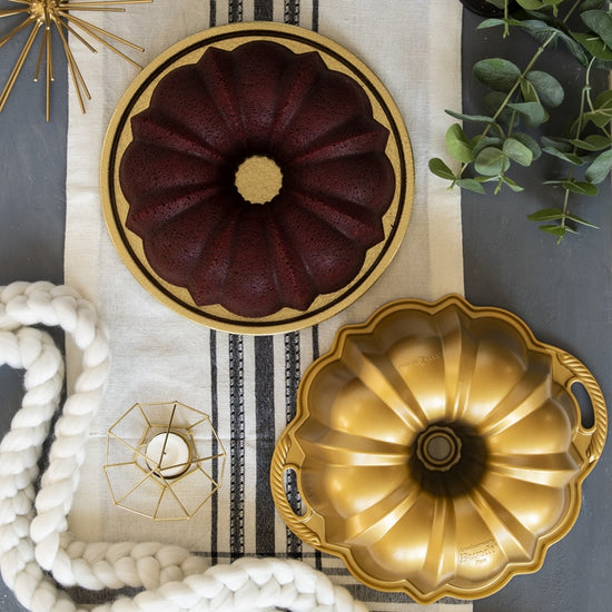 Anniversary Bundt Pan 10-15 Cups