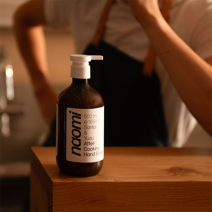 After-Cooking Hand Scrub Santal & Iris