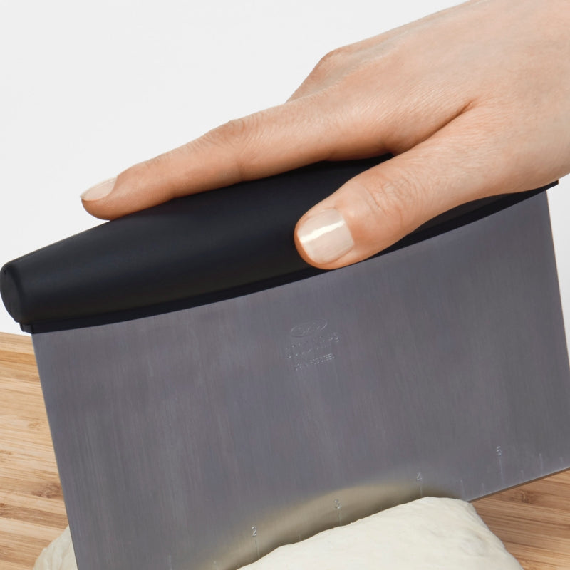 OXO Pastry Scraper/Chopper - Black