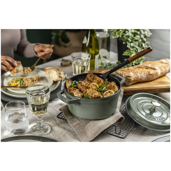 Staub Round Cocotte 2.2L/2.25-Qt Eucalyptus