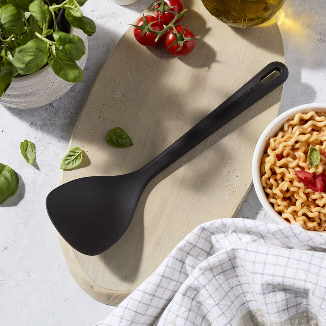 Henckels Silicone Onyx Wok Turner Black - 31cm