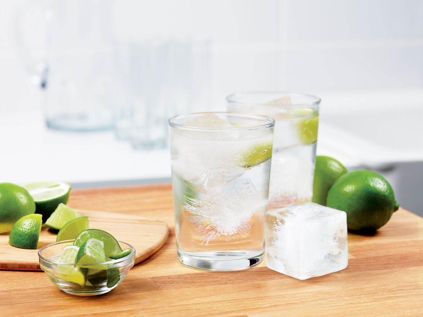 Tovolo King Cube Ice Tray - Pesto