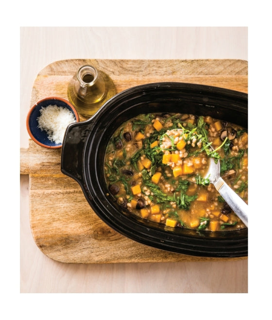 The Complete Slow Cooker From Appetizers to Desserts - 400 Must-Have Recipes That Cook While You Play (or Work) - America's Test Kitchen