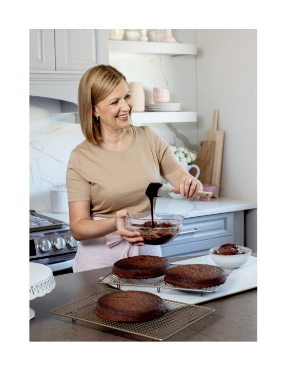 Anna Olson's Baking Wisdom The Complete Guide: Everything You Need to Know to Make You a Better Baker (with 150+ Recipes)