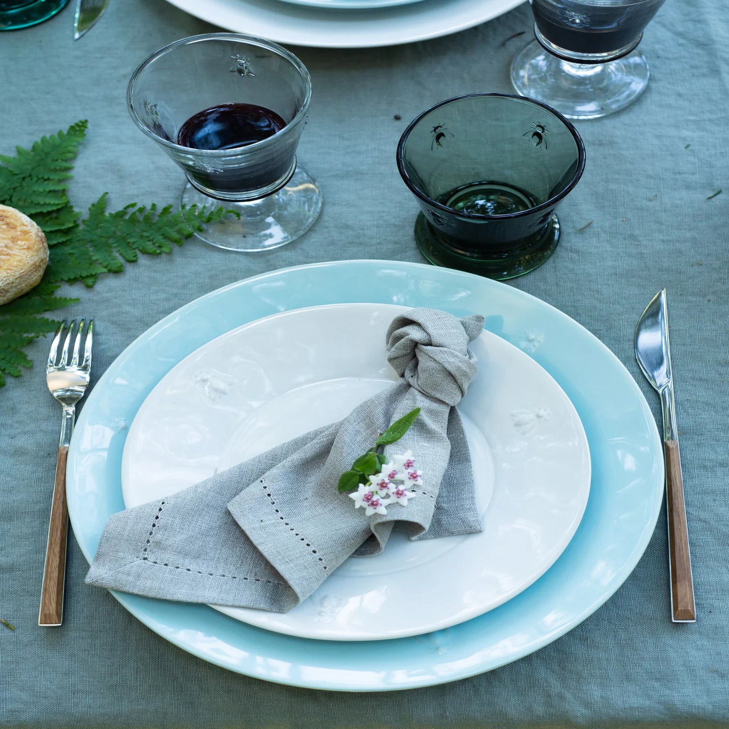 La Rochere Bee Salad/Dessert Plate Aqua