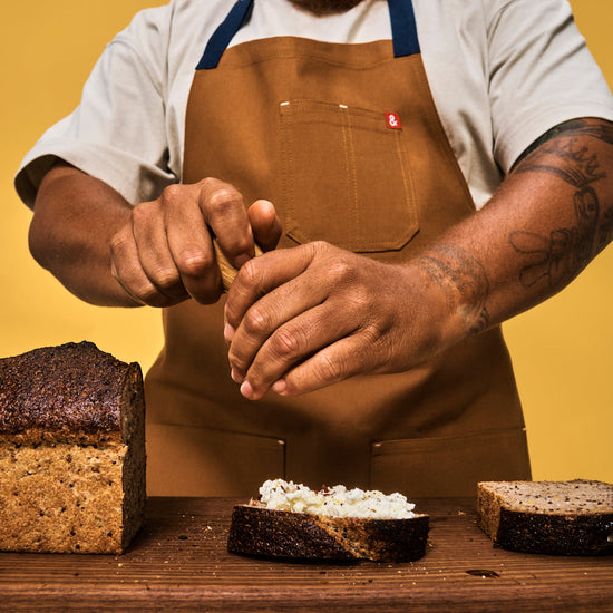 Hedley & Bennett The Essential Apron - Denver Brown