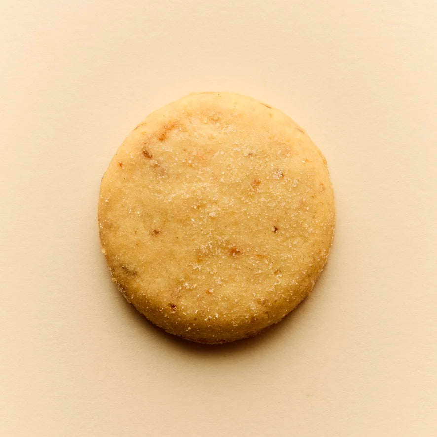 Fine Cheese Co. Fresh Brillat Savarin & Apricot Cheesecake Biscuits 120g