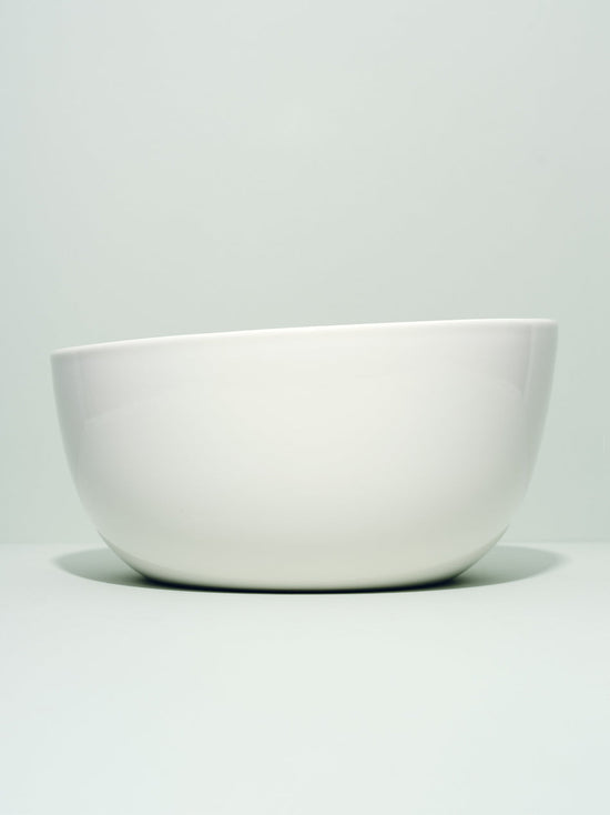 førs deep serving bowl - white (40% off at checkout)