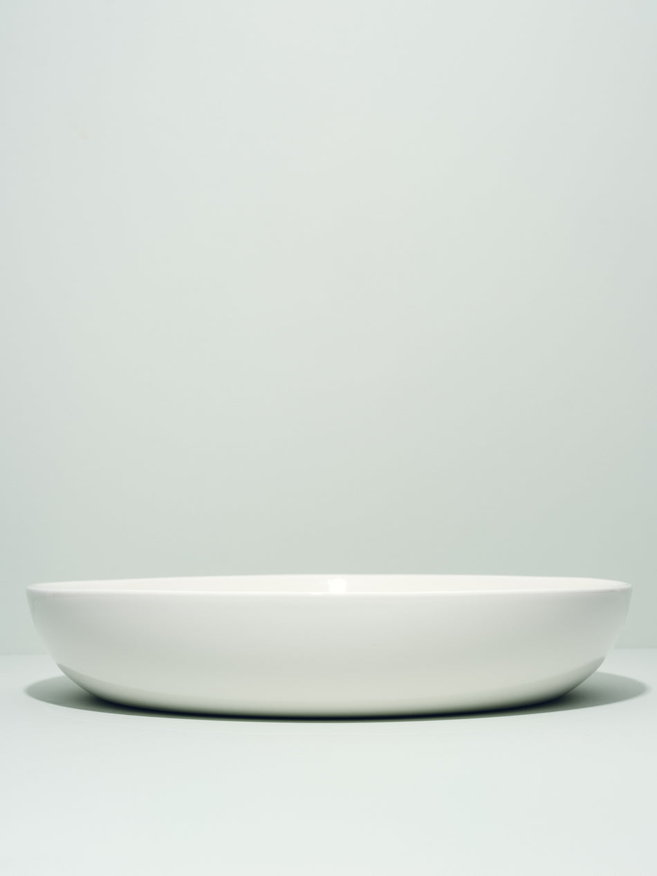førs shallow serving bowl - white (40% off at checkout)