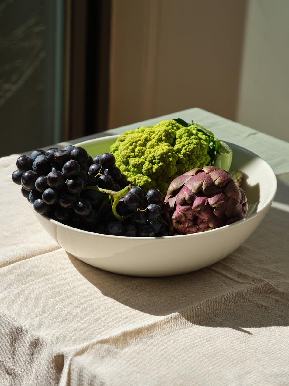 førs slanted serving bowl - white (40% off at checkout)