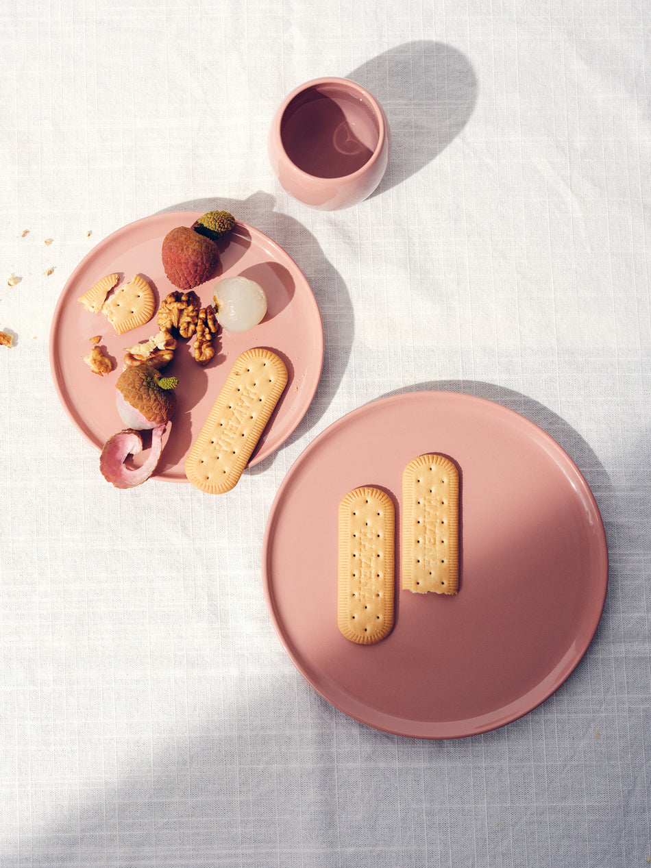 førs medium plate - white (40% off at checkout)