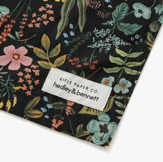 Hedley & Bennett The All Day Crossback Apron - Rifle Herb Garden