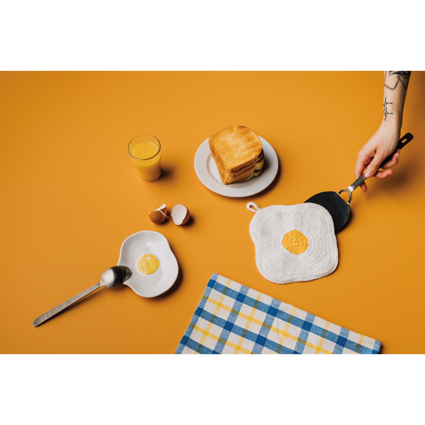 Jubilee Eggs Apron & Dishtowel Set