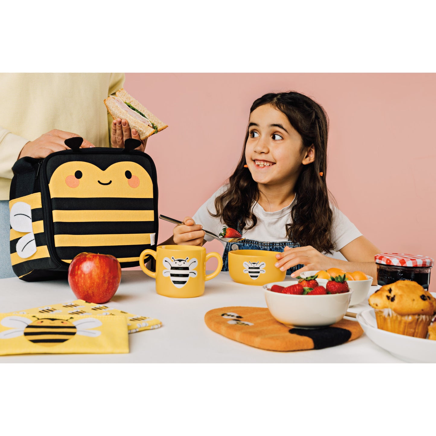 Bumblebee Double-Handle Mug 12oz