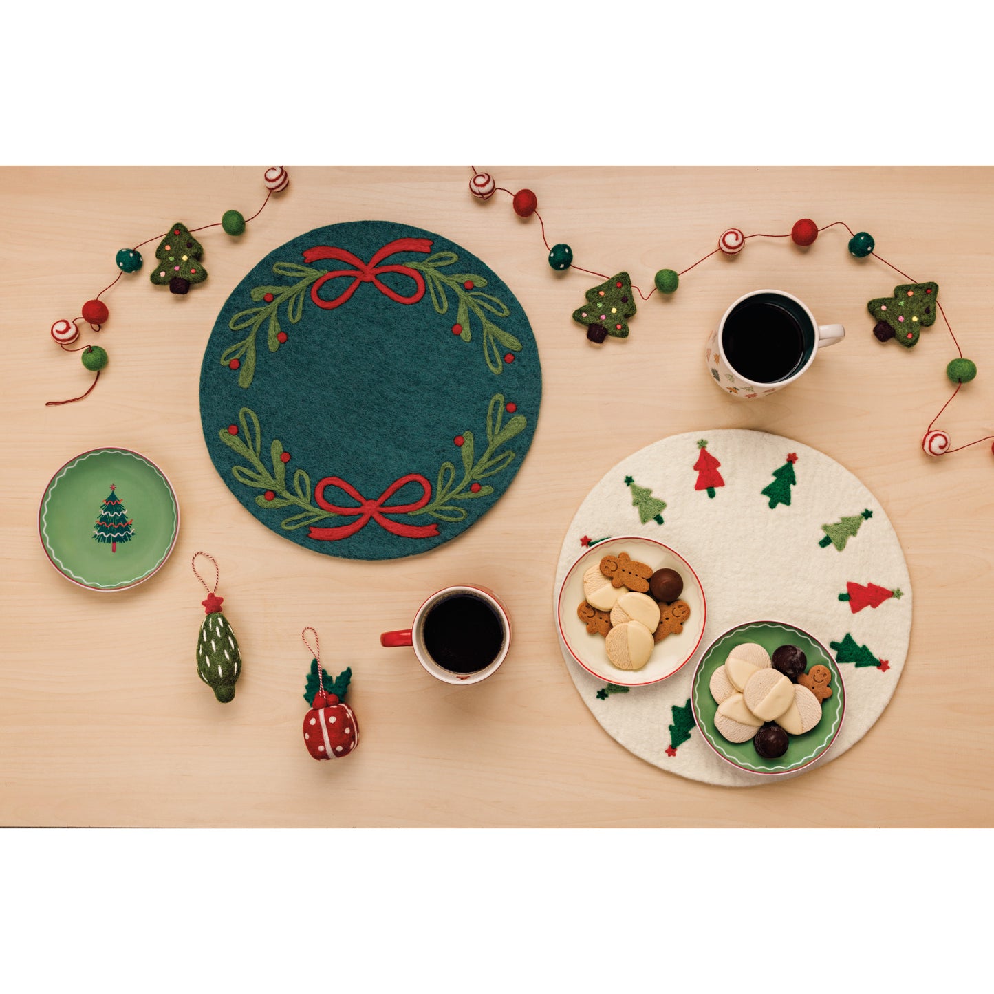 Felt Wool Placemat - Mistletoe Christmas