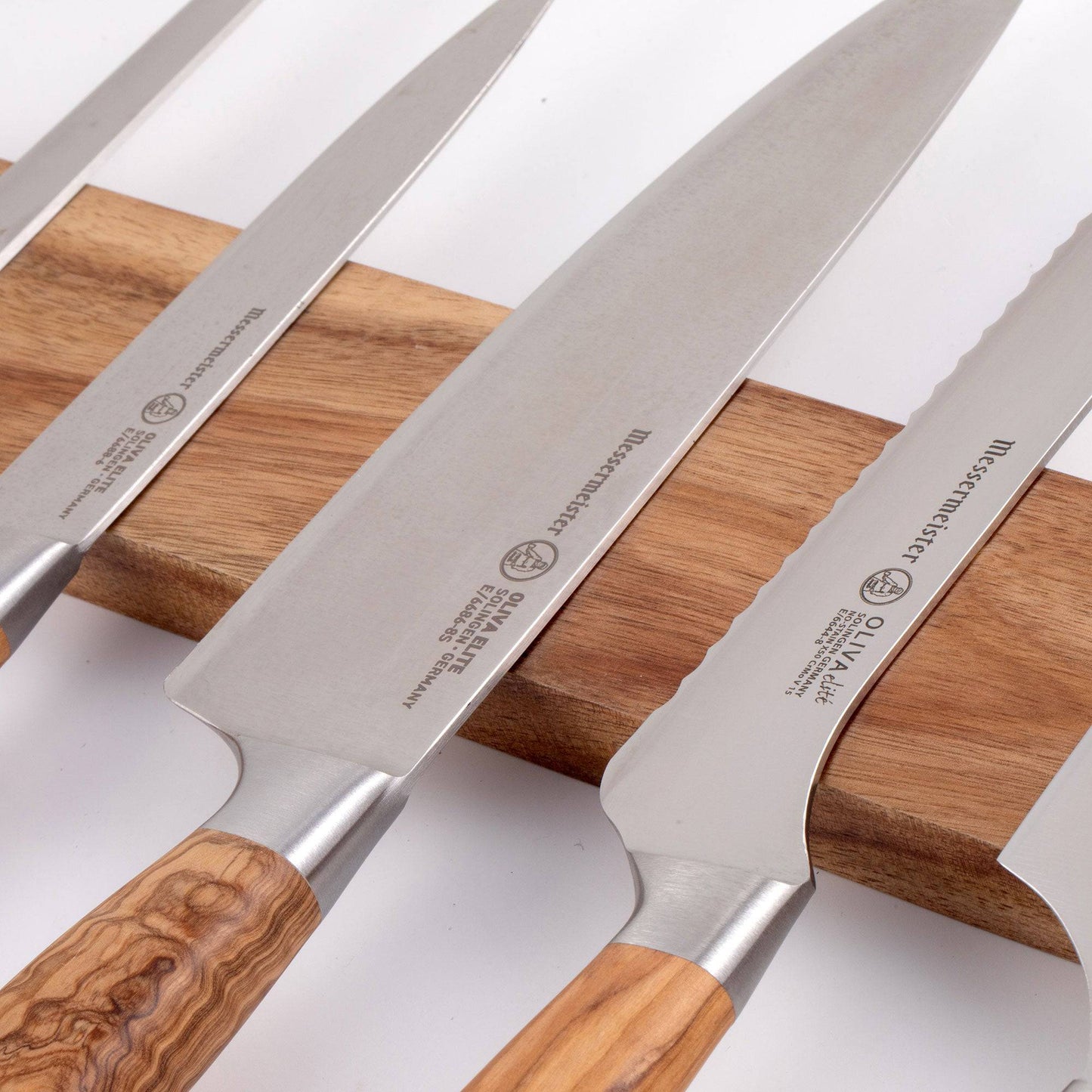 Acacia Knife Magnet Bar