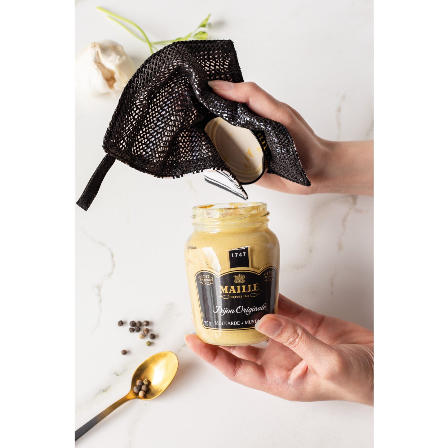 Gripper Jar - Ticking Stripe