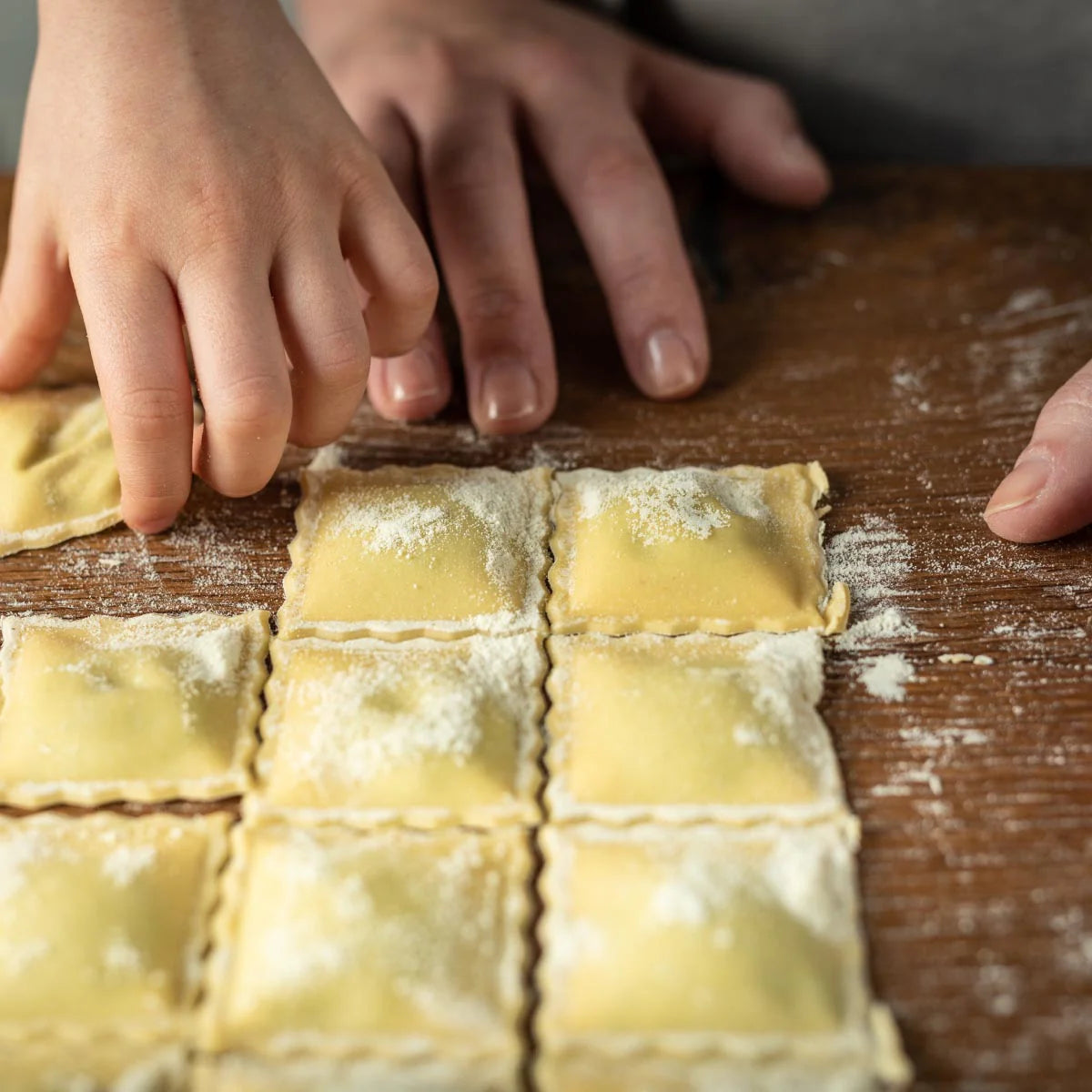 Marcato Ravioli Mold 36 Squared Ravioli with Rolling Pin