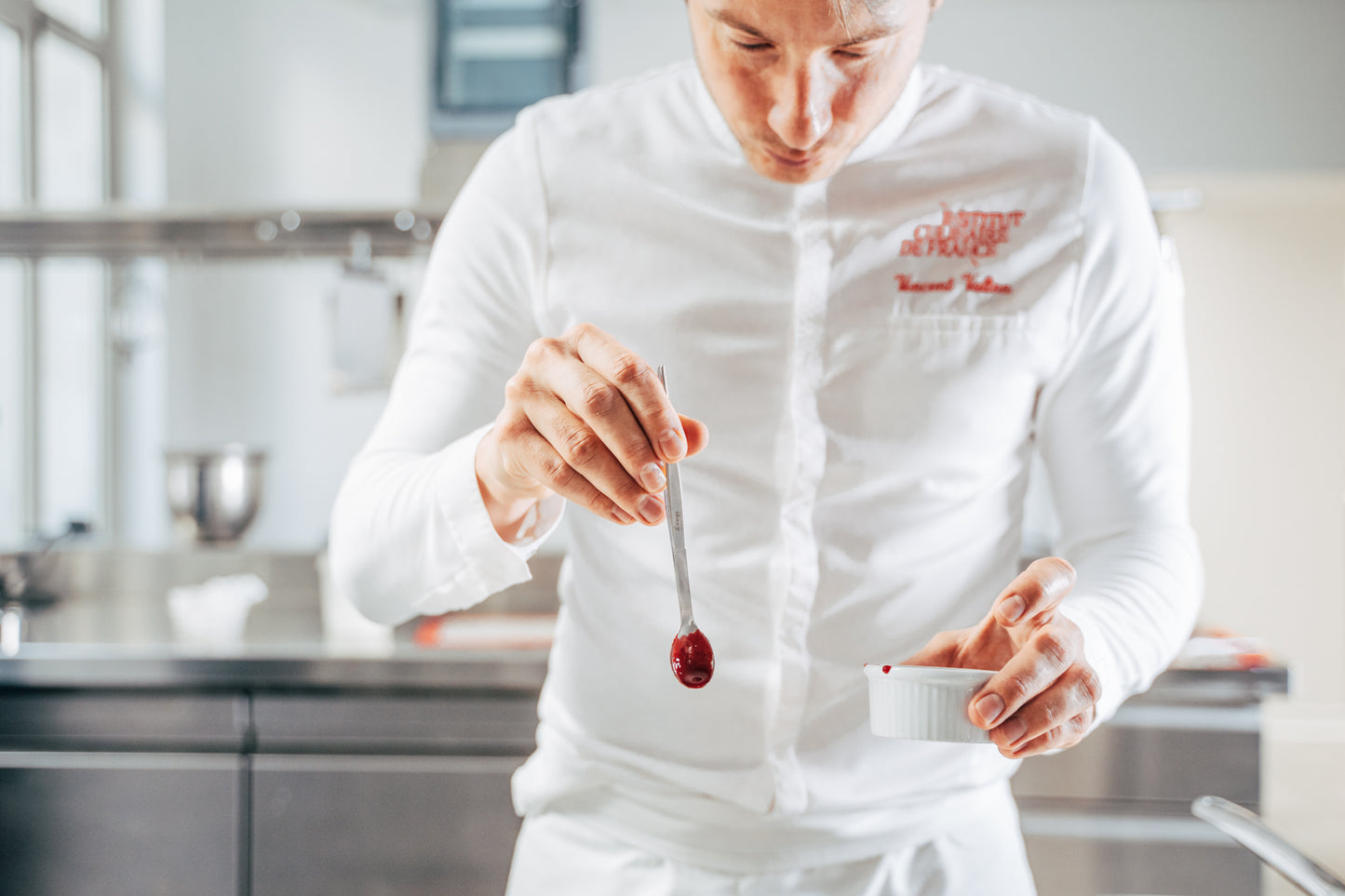 TRIANGLE Chef's Favourite 2-in-1 Tasting Spoon & Tweezers 17cm