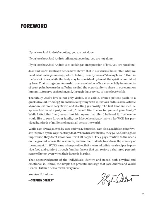 The World Central Kitchen Cookbook: Feeding Humanity, Feeding Hope - José Andrés
