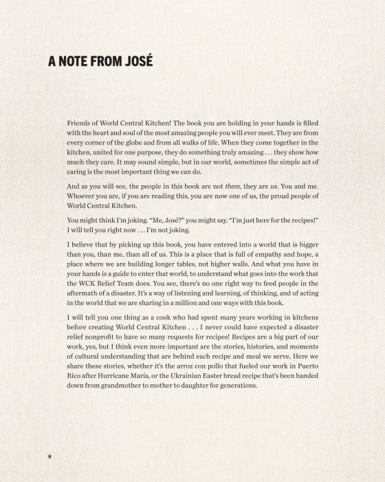 The World Central Kitchen Cookbook: Feeding Humanity, Feeding Hope - José Andrés