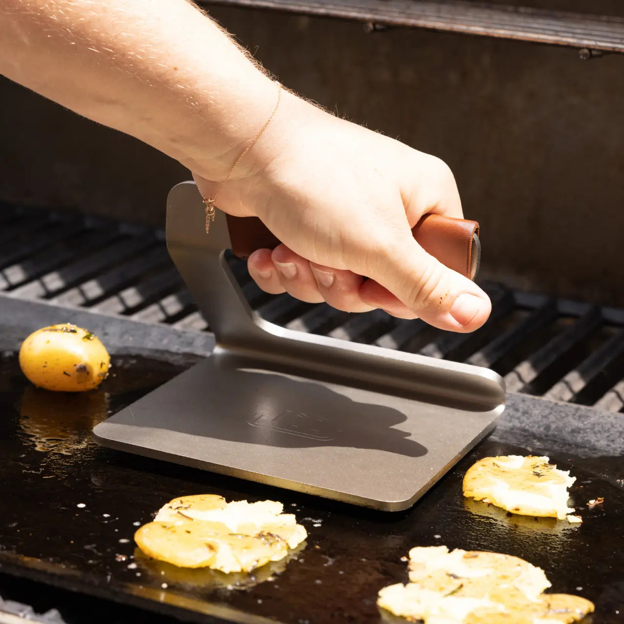 Made In Grill Press with Leather Handle Cover