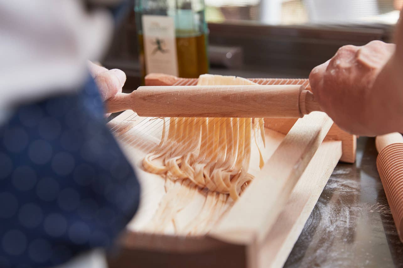 Italian Pasta Chitarra with Rolling Pin - Large