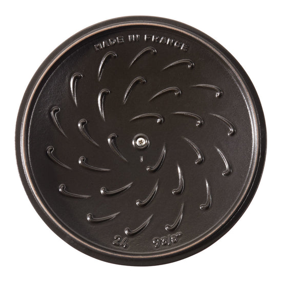 Staub Petite Round 1.7L / 1.9-Qt Grenadine Cocotte