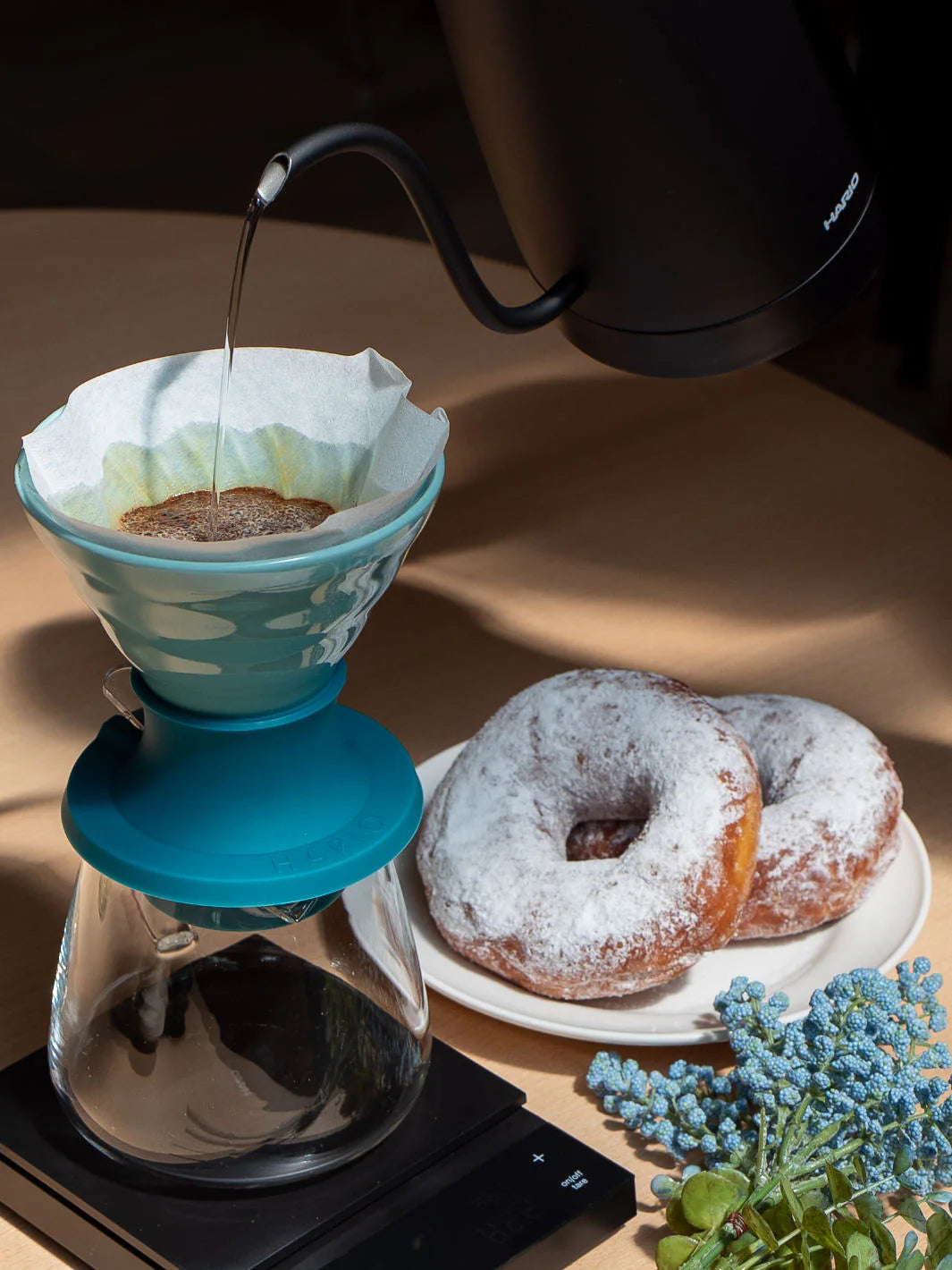 HARIO V60-02 SWITCH Immersion Dripper (200ml/6.76oz) (Ceramic) - Tropical Turquoise