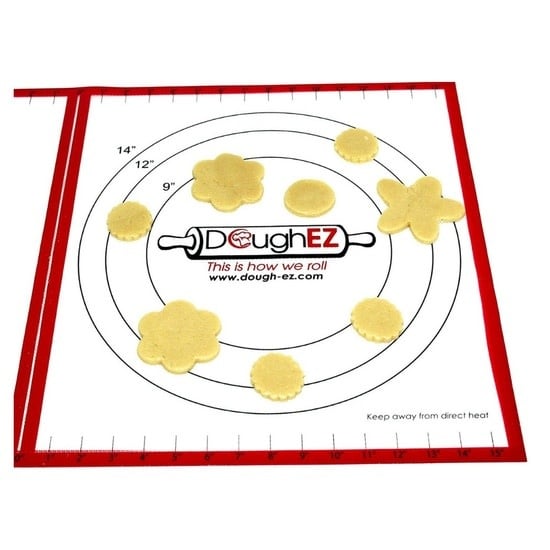 DoughEZ Pastry Mat with Guide Sticks