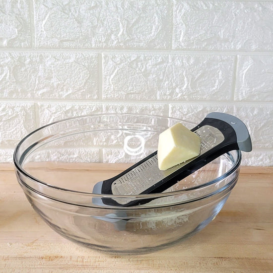 Microplane Fine Mixing Bowl Grater
