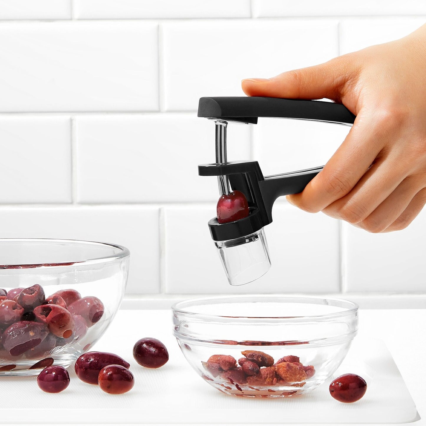 OXO Cherry/Olive Pitter - Black
