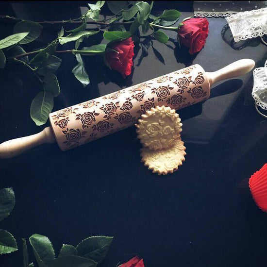 Load image into Gallery viewer, Embossed Rolling Pin - Roses
