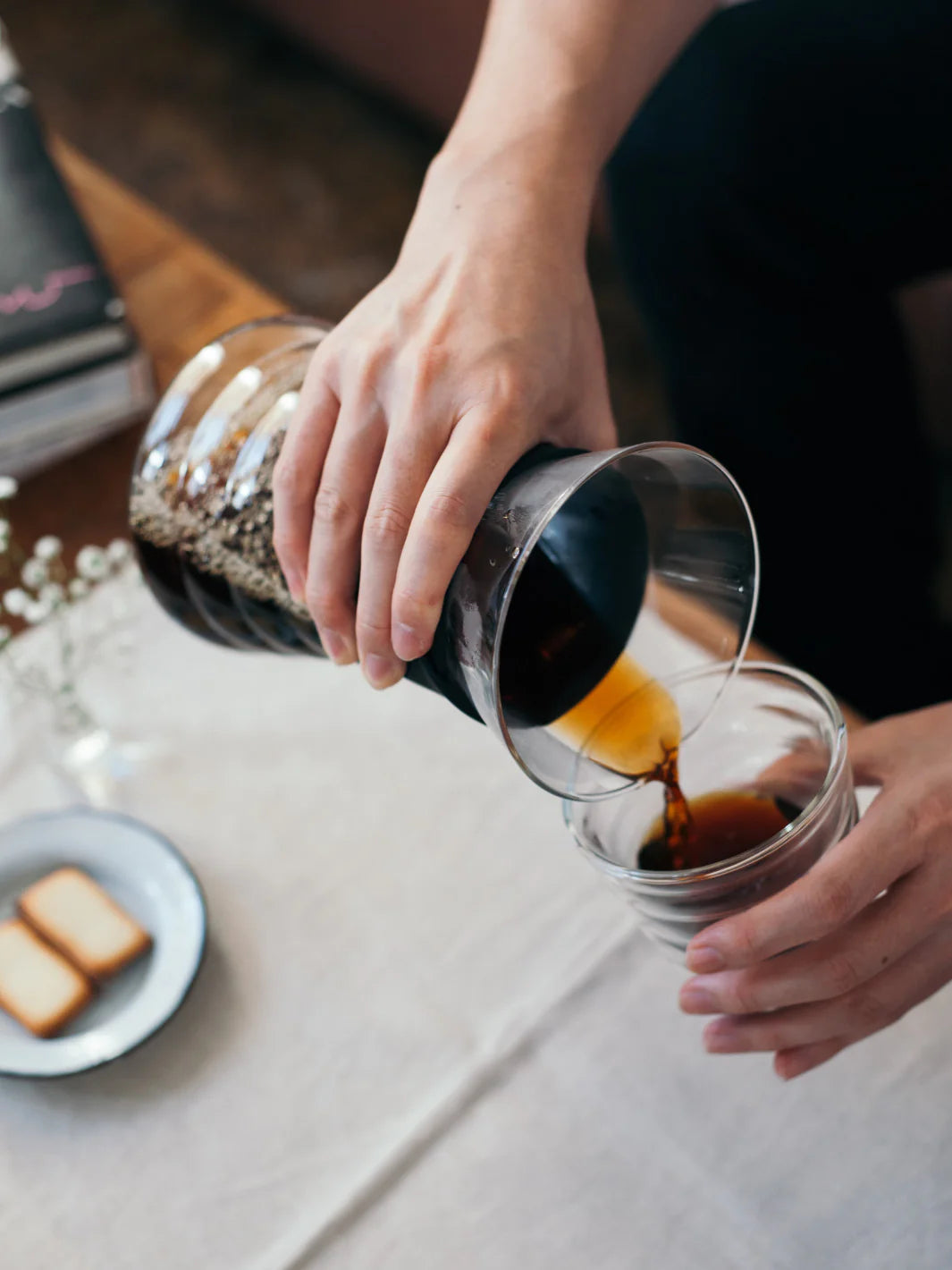 Hario V60 Drip Decanter (700ml/24oz)