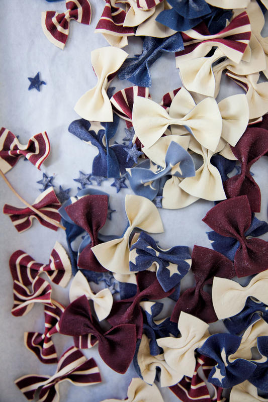 Pasta, Pretty Please - Linda Miller Nicholson