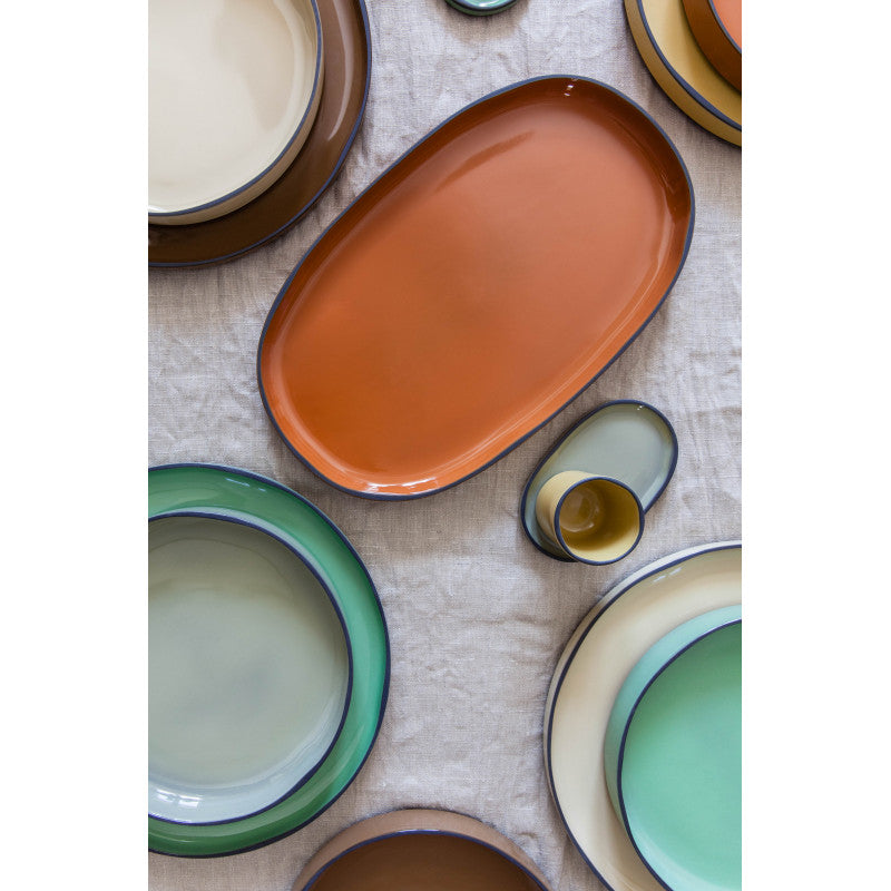 Caractère Oval Service Plate - Cinnamon 14x8.5in