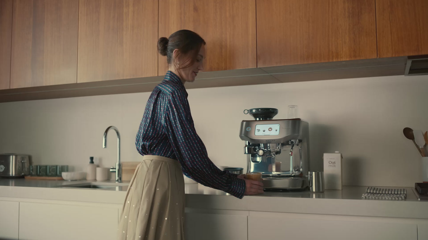 Load and play video in Gallery viewer, Breville The Oracle® Dual Boiler - Brushed Stainless
