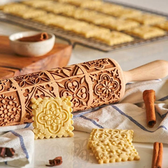 Embossed Rolling Pin - Vintage