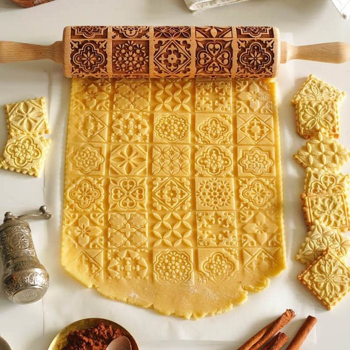 Embossed Rolling Pin - Vintage