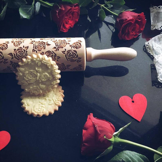 Load image into Gallery viewer, Embossed Rolling Pin - Roses
